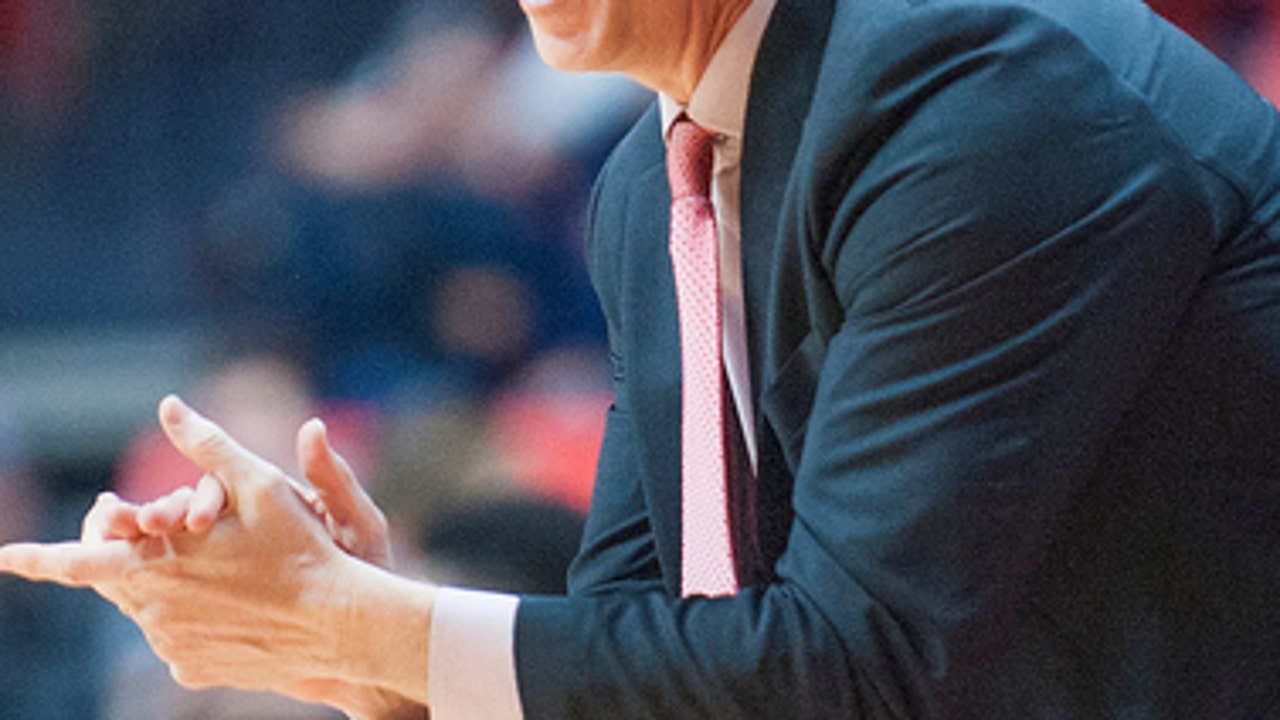 Cowan scores 19 and Maryland outlasts Illinois 62-56 (Jan 14, 2017)